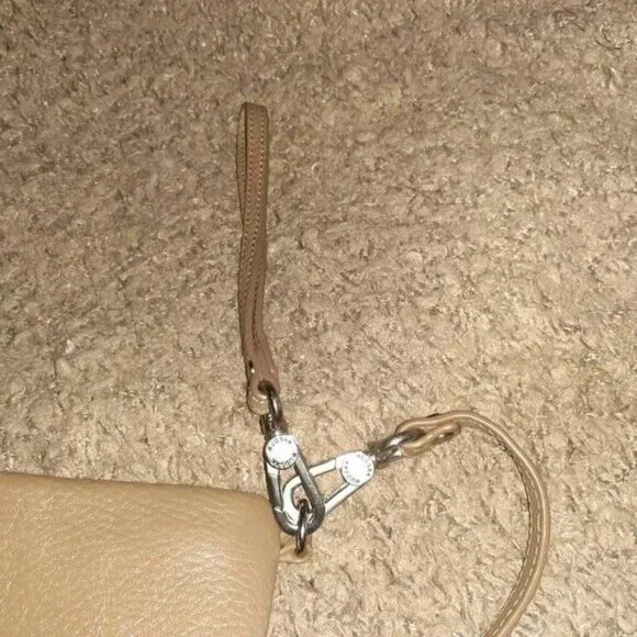 RUDSAK-Crossbody/Wristlet/Shoulder-Taupe Brown Leather-Fringed-Near Mint - Picture 6 of 9